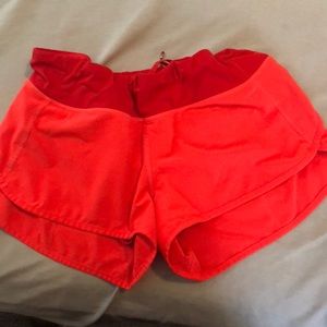 Lululemon shorts size 6